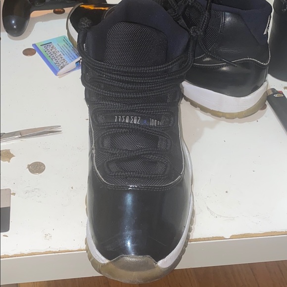 Jordan Retro 11s - Picture 1 of 4
